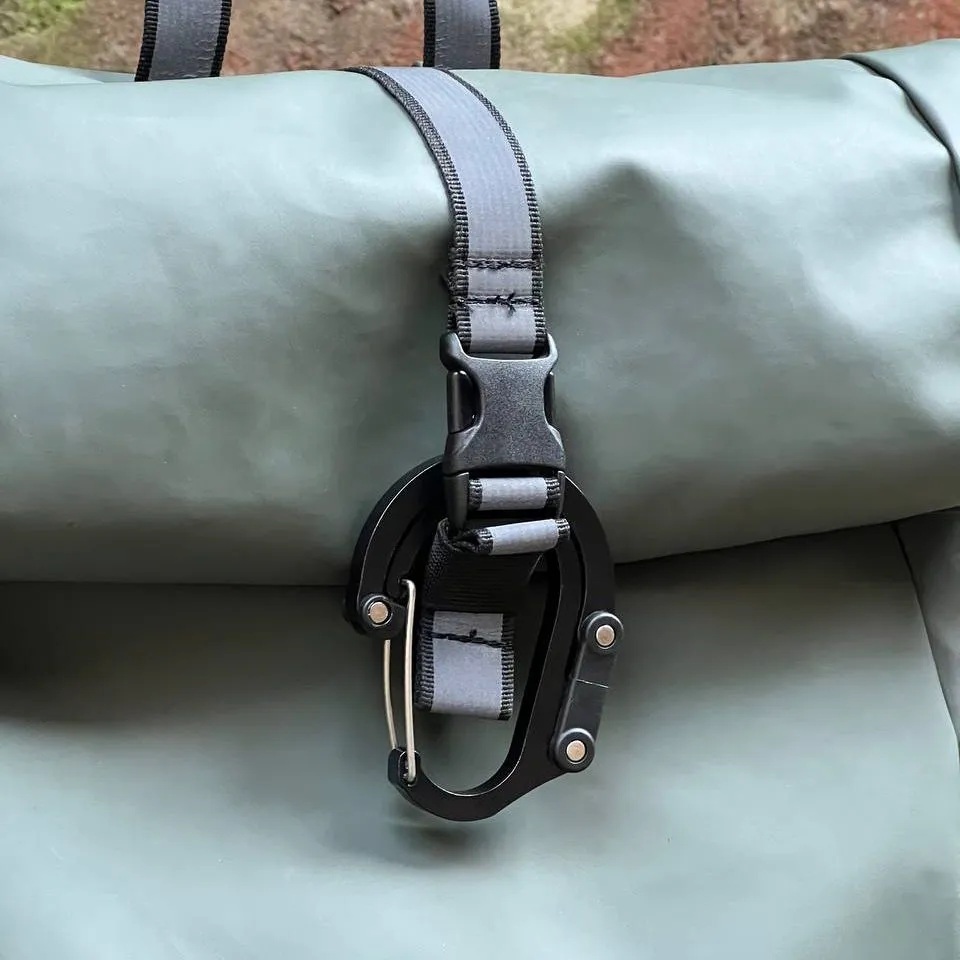 Camping Hybrid Gear Clip D-typ - огляд і ціна Carabiner Locking D